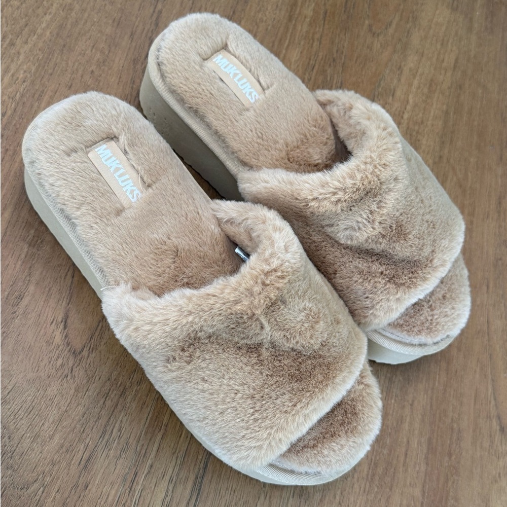 Muk Luks Beige Platform Slide Slippers